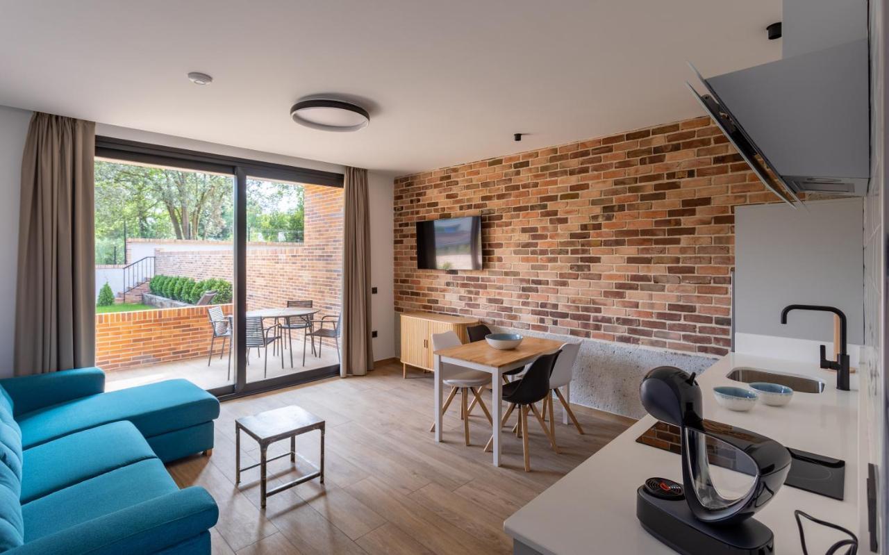 Alma Marina Apartamentos Сомо Екстер'єр фото